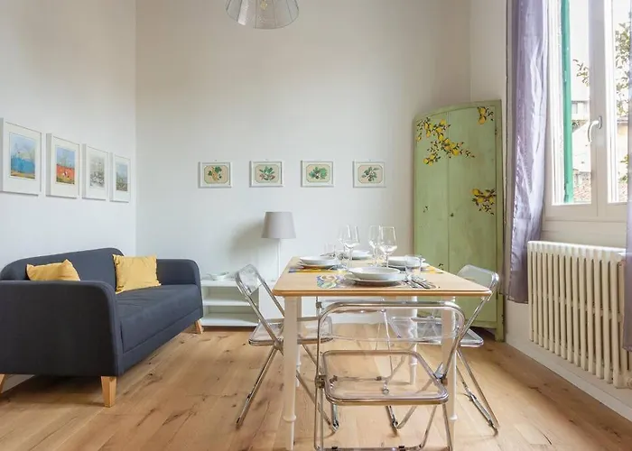 Borgo Pinti's Duplex Apartament