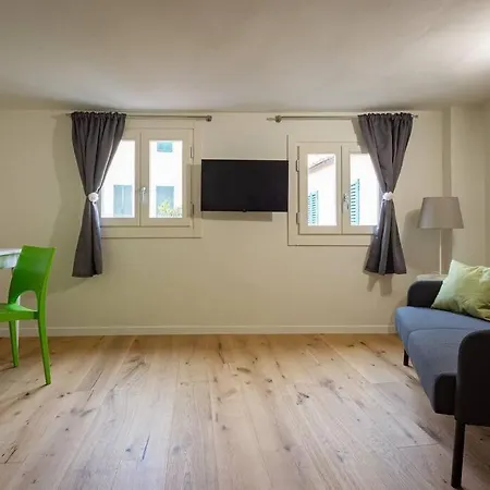 Borgo Pinti's Duplex Apartment *