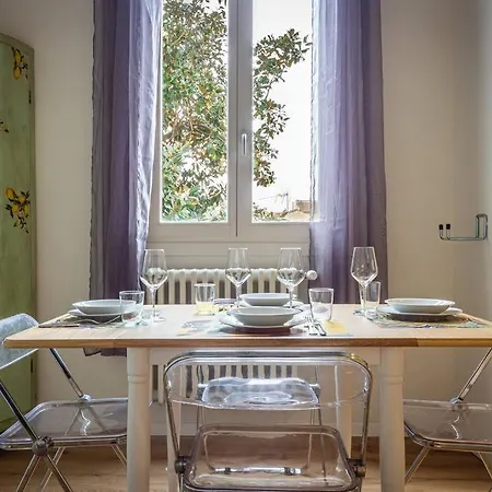 Borgo Pinti's Duplex Apartment